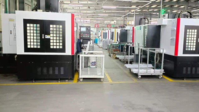 鋁型材長料數(shù)控加工中心加工的注意事項(xiàng)
